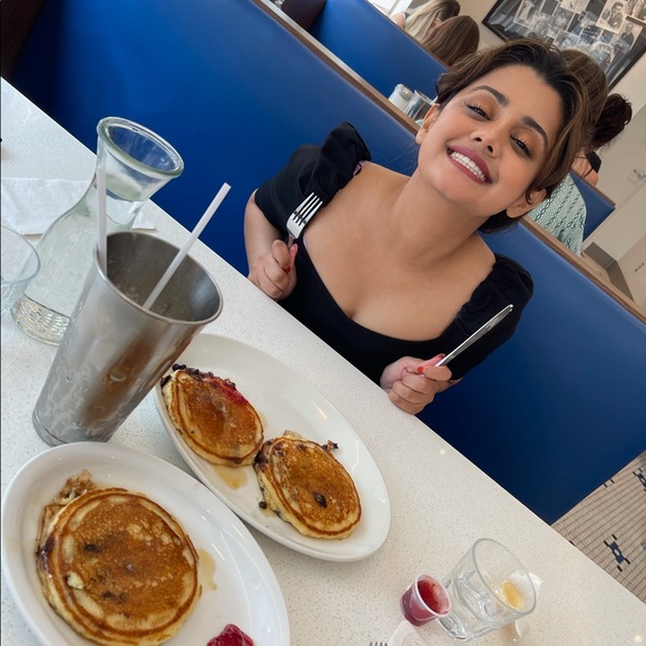 Meet your Posher, Pooja - Picture 2 of 6